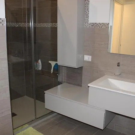 Fran's Appartement Stresa